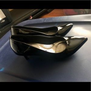 Brand new black small inch heels size: 6.5